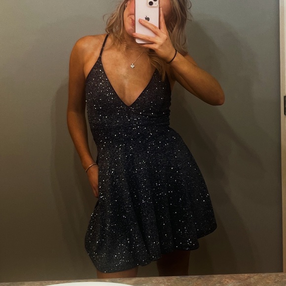 Windsor Dress - Picture 3 of 4